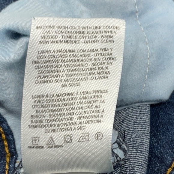 Jessica Simpson women’s cuffed denim shorts, size 29 - Picture 6 of 7